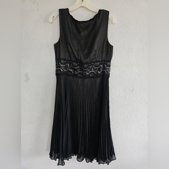Coldwater Creek Dress Women Sz 10 Black Sleeveless Pleated Fit & Flare Cocktail - Picture 11 of 13